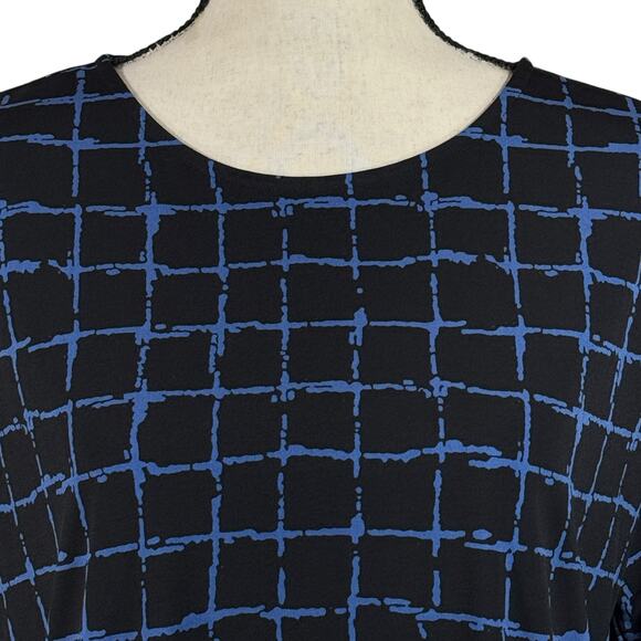 Christopher & Banks Large Top Geometric Stretch Short Ruffled Sleeve Round Neck - Picture 2 of 9